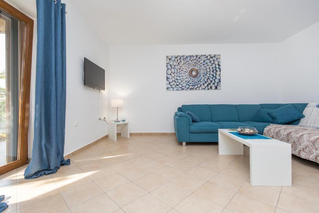 Apartments "Alen" Nedescina Exterior photo