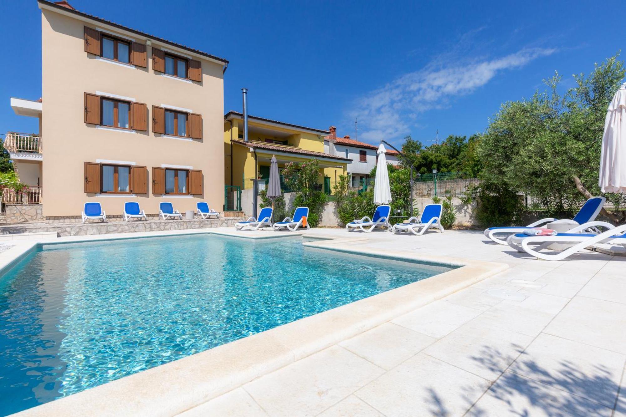 Apartments "Alen" Nedescina Exterior photo